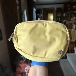 Lululemon everywhere belt bag 1L